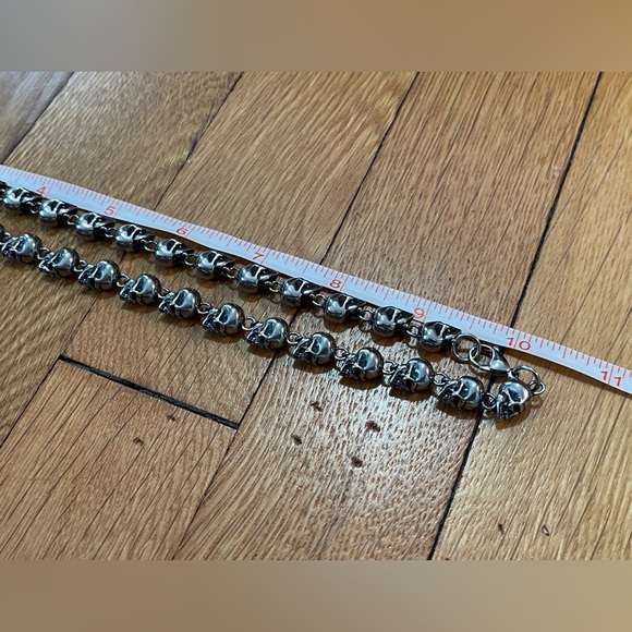 ❌SOLD❌Heavy skull necklace - Picture 6 of 14